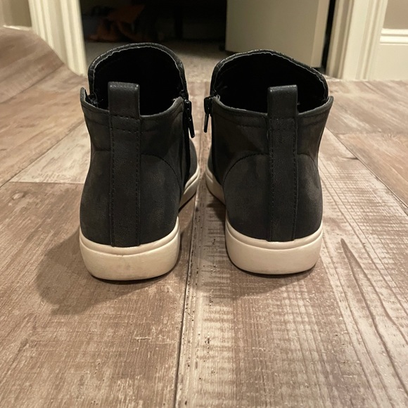 Women’s True Craft Black Ankle Zip Sneakers - Picture 6 of 14